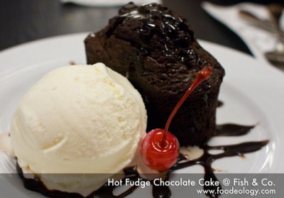 Hot-Fudge-Chocolate-Cake_Fish-&-Co