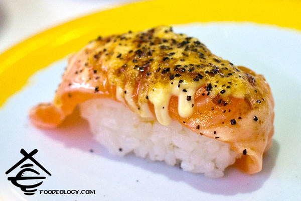 Black-Pepper-Salmon-Sushi_Genki-Sushi