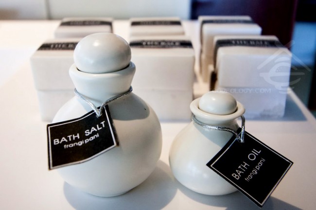 Bath-Salt-and-Oil_The-Bale
