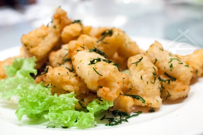 Crispy-Squid-in-Seven-Spices-Fragrant-Salt_Jade-Restaurant-Fullerton-Hotel