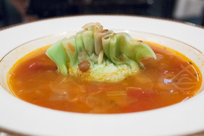 Clear-Tomato-Broth-with-Garbanzo_Joie